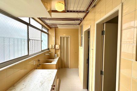 Apartamento para alugar com 208m², 3 quartos e 3 vagasÁrea de Serviço