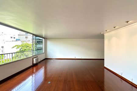 Apartamento para alugar com 208m², 3 quartos e 3 vagasSala