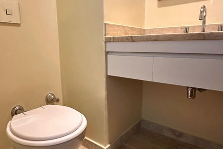 Apartamento para alugar com 208m², 3 quartos e 3 vagasLavabo