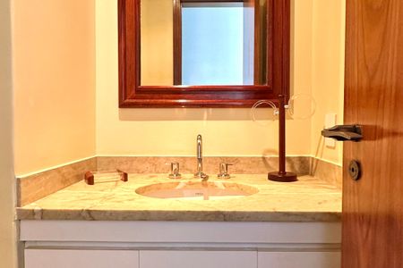 Apartamento para alugar com 208m², 3 quartos e 3 vagasLavabo