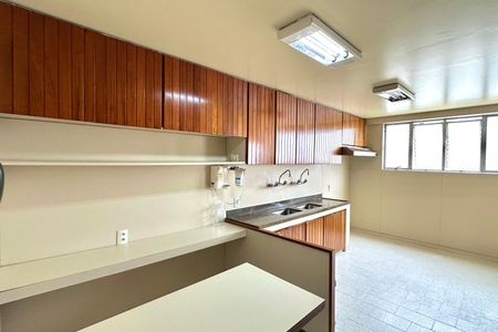 Apartamento para alugar com 208m², 3 quartos e 3 vagasCozinha