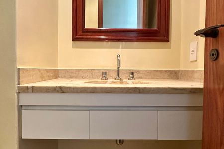 Apartamento para alugar com 208m², 3 quartos e 3 vagasLavabo