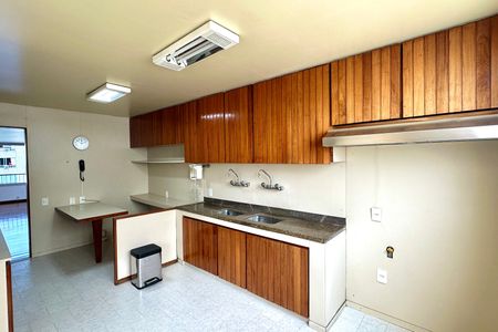 Apartamento para alugar com 208m², 3 quartos e 3 vagasCozinha