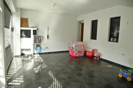 Casa à venda com 240m², 3 quartos e 3 vagasGaragem