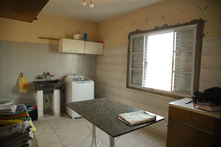 Casa à venda com 240m², 3 quartos e 3 vagasÁrea de serviço