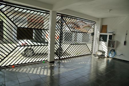 Casa à venda com 240m², 3 quartos e 3 vagasGaragem