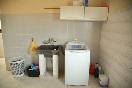 Casa à venda com 240m², 3 quartos e 3 vagasÁrea de serviço