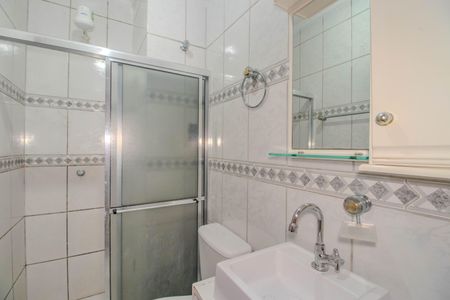 Apartamento à venda com 110m², 2 quartos e 1 vaga Apartamento à venda com 110m², 2 quartos e 1 vagaBanheiro Social