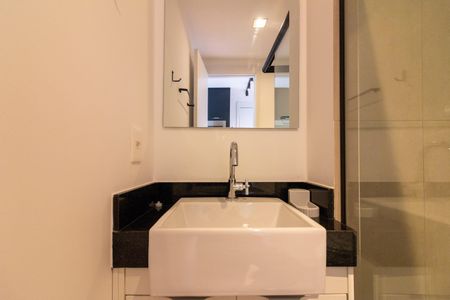 Studio para alugar com 24m², 1 quarto e sem vaga Studio para alugar com 24m², 1 quarto e sem vagaBanheiro