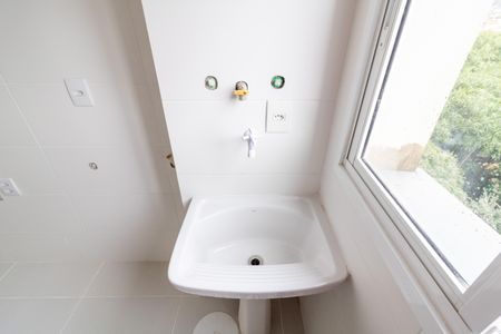 Apartamento à venda com 52m², 2 quartos e 1 vaga Apartamento à venda com 52m², 2 quartos e 1 vagaCozinha e Área de Serviço