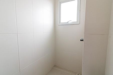 Apartamento à venda com 52m², 2 quartos e 1 vaga Apartamento à venda com 52m², 2 quartos e 1 vagaBanheiro