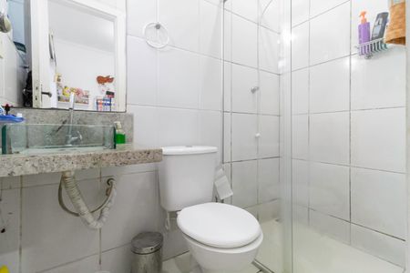 Casa de condomínio à venda com 100m², 3 quartos e 1 vagaBanheiro da suíte