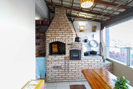 Casa de condomínio à venda com 100m², 3 quartos e 1 vagaVaranda gourmet