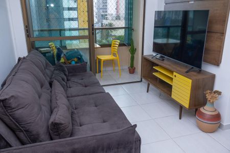 Sala de apartamento para alugar com 2 quartos, 60m² em Brotas, Salvador