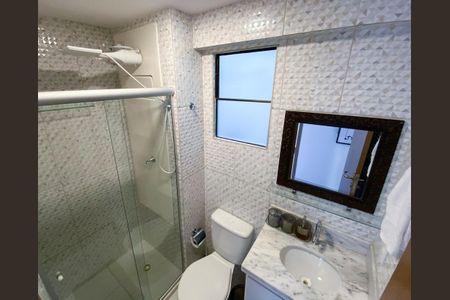 Banheiro da Suíte de apartamento para alugar com 2 quartos, 60m² em Brotas, Salvador