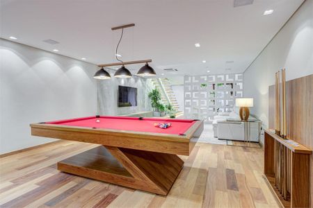 Casa à venda com 281m², 2 quartos e 2 vagas