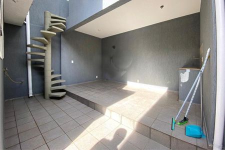 Casa à venda com 3 quartos, 125m² em Jardim Itapoan, Santo André