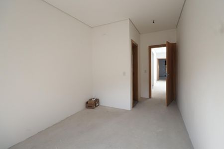 Casa à venda com 205m², 3 quartos e 4 vagasSuíte 2