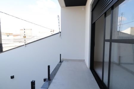 Casa à venda com 205m², 3 quartos e 4 vagasVaranda da Suíte 1