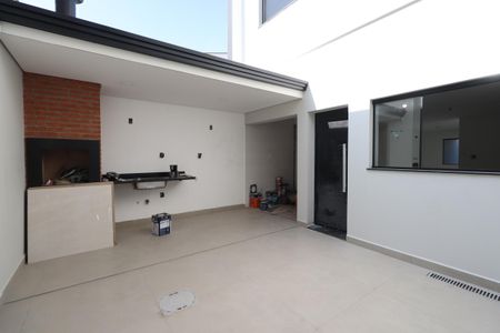 Casa à venda com 205m², 3 quartos e 4 vagasChurrasqueira