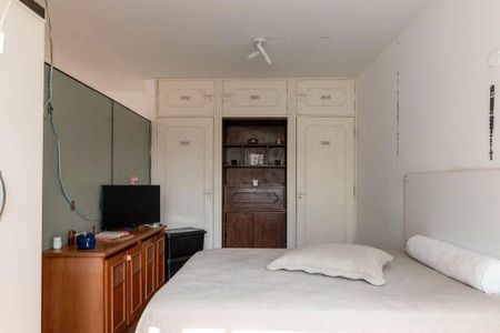 Casa à venda com 4 quartos, 270m² em Mirandópolis, São Paulo