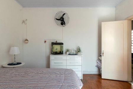 Casa à venda com 4 quartos, 270m² em Mirandópolis, São Paulo