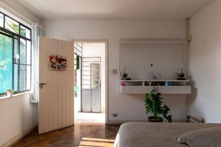 Casa à venda com 4 quartos, 270m² em Mirandópolis, São Paulo