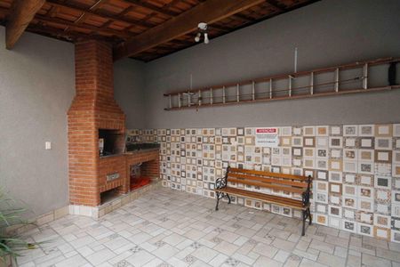 Casa de condomínio à venda com 64m², 2 quartos e 2 vagas Casa de condomínio à venda com 64m², 2 quartos e 2 vagasÁrea comum - Churrasqueira