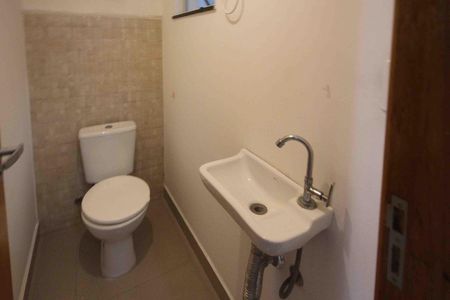 Casa de condomínio à venda com 64m², 2 quartos e 2 vagas Casa de condomínio à venda com 64m², 2 quartos e 2 vagasLavabo