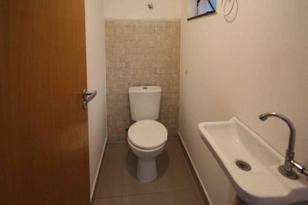 Casa de condomínio à venda com 64m², 2 quartos e 2 vagas Casa de condomínio à venda com 64m², 2 quartos e 2 vagasLavabo