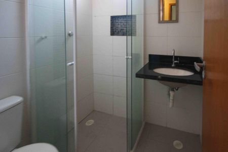 Casa de condomínio à venda com 64m², 2 quartos e 2 vagas Casa de condomínio à venda com 64m², 2 quartos e 2 vagasBanheiro