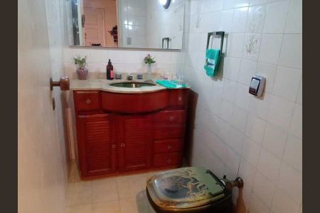 Casa à venda com 380m², 5 quartos e 4 vagas