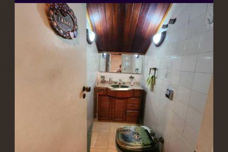 Casa à venda com 380m², 5 quartos e 4 vagas