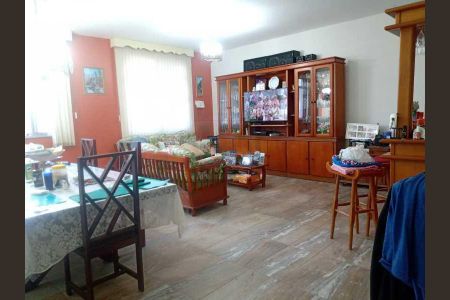 Casa à venda com 380m², 5 quartos e 4 vagas