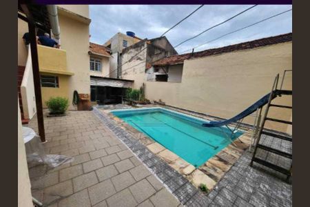 Casa à venda com 380m², 5 quartos e 4 vagas