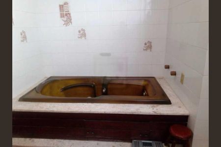 Casa à venda com 380m², 5 quartos e 4 vagas