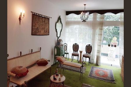 Casa à venda com 4 quartos, 450m² em Vila Congonhas, São Paulo