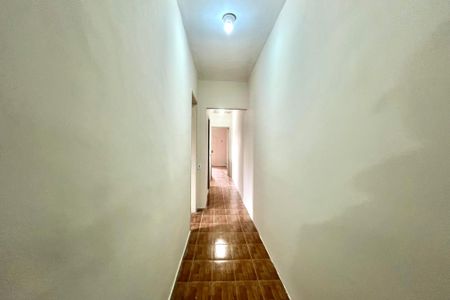 Casa à venda com 300m², 3 quartos e 3 vagas Casa à venda com 300m², 3 quartos e 3 vagasCorredor