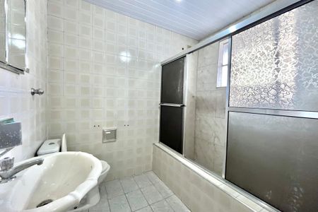 Casa à venda com 300m², 3 quartos e 3 vagas Casa à venda com 300m², 3 quartos e 3 vagasBanheiro da Suíte