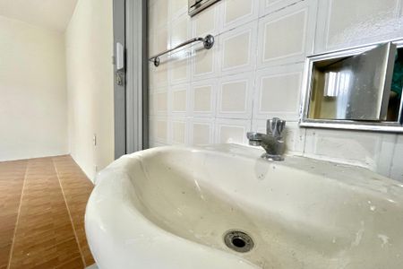 Casa à venda com 300m², 3 quartos e 3 vagas Casa à venda com 300m², 3 quartos e 3 vagasBanheiro da Suíte