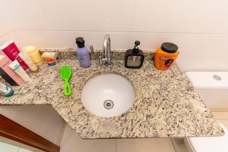 Casa de condomínio para alugar com 70m², 2 quartos e 1 vaga Casa de condomínio para alugar com 70m², 2 quartos e 1 vagaBanheiro 2