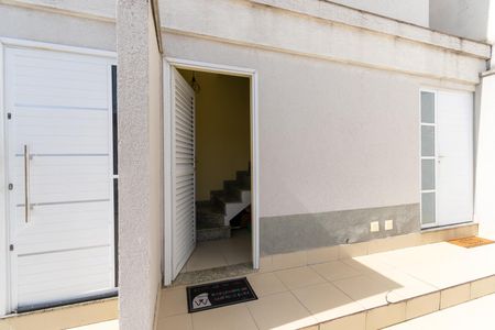 Casa de condomínio para alugar com 70m², 2 quartos e 1 vaga Casa de condomínio para alugar com 70m², 2 quartos e 1 vagaEntrada