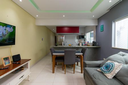 Casa de condomínio para alugar com 70m², 2 quartos e 1 vaga Casa de condomínio para alugar com 70m², 2 quartos e 1 vagaSala