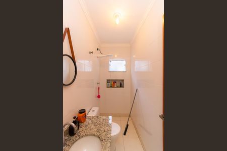 Casa de condomínio para alugar com 70m², 2 quartos e 1 vaga Casa de condomínio para alugar com 70m², 2 quartos e 1 vagaBanheiro 2
