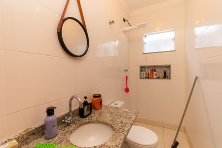 Casa de condomínio para alugar com 70m², 2 quartos e 1 vaga Casa de condomínio para alugar com 70m², 2 quartos e 1 vagaBanheiro 2