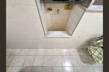 Apartamento para alugar com 68m², 2 quartos e sem vagaÁrea de serviço
