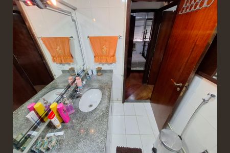 Apartamento para alugar com 68m², 2 quartos e sem vagaBanheiro