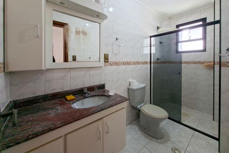 Apartamento para alugar com 94m², 2 quartos e 1 vaga Apartamento para alugar com 94m², 2 quartos e 1 vagaBanheiro da Suíte