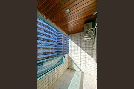 Apartamento para alugar com 94m², 2 quartos e 1 vaga Apartamento para alugar com 94m², 2 quartos e 1 vagaSacada