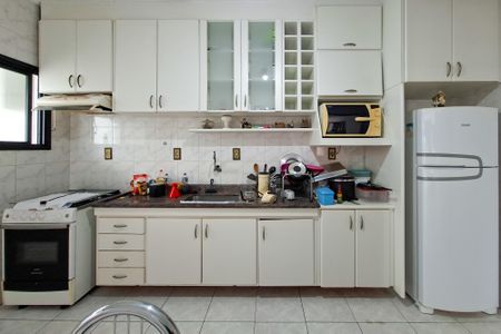 Apartamento para alugar com 94m², 2 quartos e 1 vaga Apartamento para alugar com 94m², 2 quartos e 1 vagaCozinha